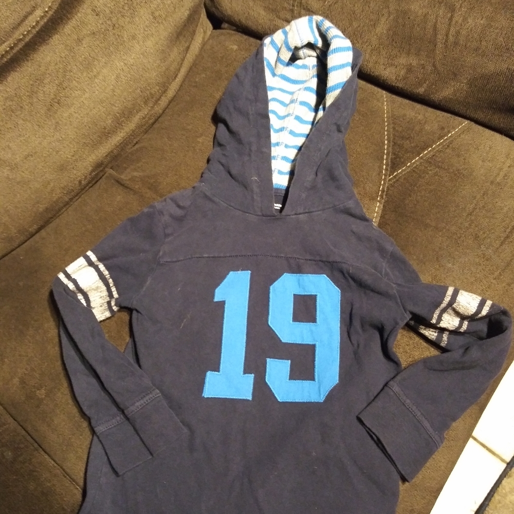Gap pullover size 5 boys